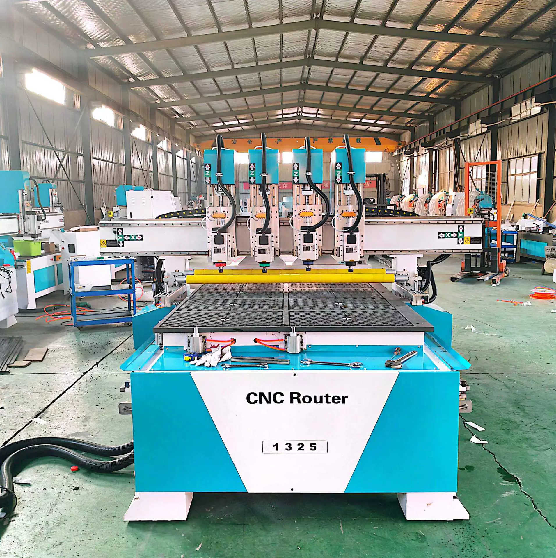 1325独立四头木工雕刻机CNC压轮数控雕刻机PVC电脑数控雕刻机高配