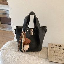 �紺�|�к��s�μ�б����r�����e����ˮͰ��2026С���OӋŮʿ����