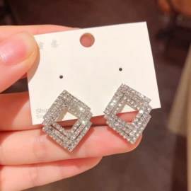 毛衣链;项链;耳钉