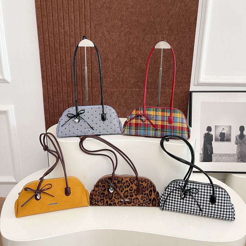 Retro Leopard Print Boston Bag Ladies 2025 New Fashion Casual Large Capacity Commuting Shoulder Underarm Handbag Retro Leopard Print Boston Bag Ladies 2025 New Fashion Casual Large Capacity Commuting Shoulder Underarm Handbag