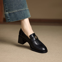 2026����͹ņ�ЬŮ�＾�¿���Ƥ�r�К��|Ӣ���LСƤЬ�\�ڴָ�Ь