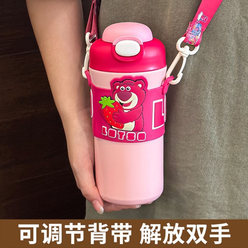 Taza de agua de oso de fresa, taza de paja para niños, taza de aislamiento térmico para niñas para la escuela, tetera de agua para estudiantes, 2024 nueva taza de doble bebida