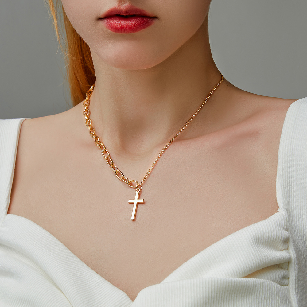 Fashion Asymmetric Cross Pendant Clavicle Chain display picture 2