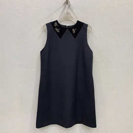 2025年早秋Dio*新款100真丝里衬蜻蜓钉珠刺绣重磅丝毛背心连衣裙