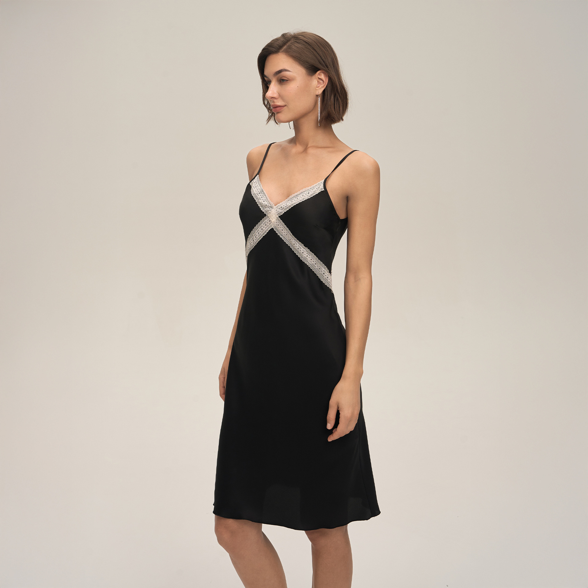 Verano nuevo estilo europeo y americano transfronterizo satén chiffon pijama encaje sexy delgado ropa de casa CQ3922