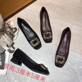 新款春秋方头低跟单鞋女通勤女鞋浅口水钻方扣不累脚粗跟鞋