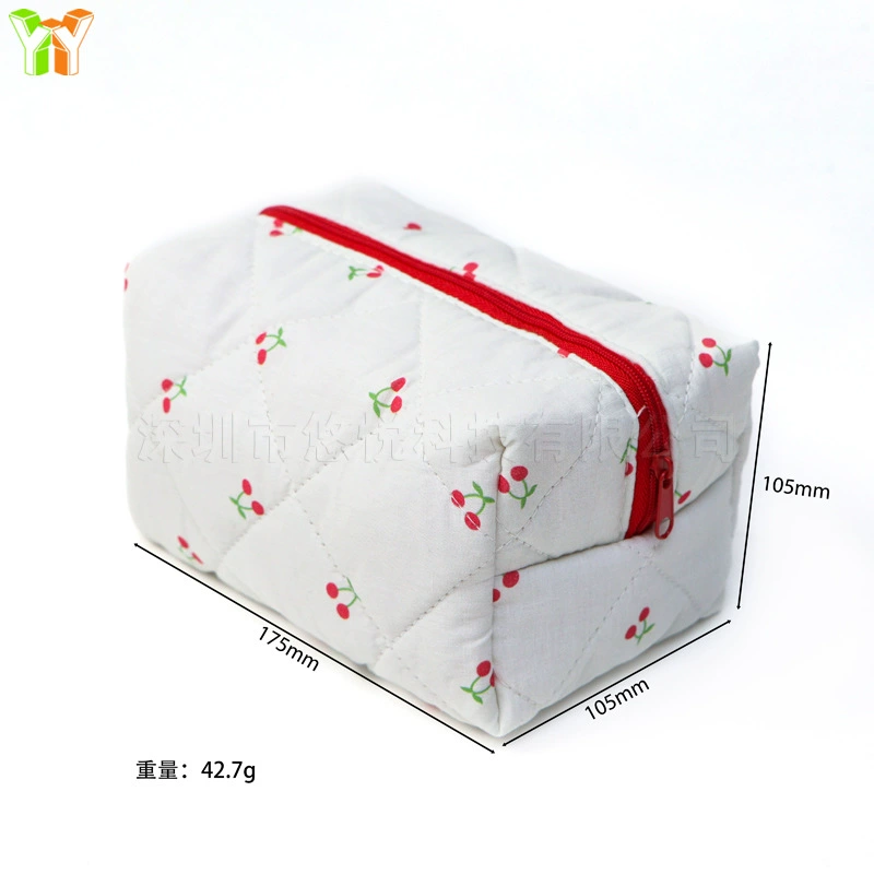 Косметичка‑органайзер, стёганая из bubble‑cotton, 2 размера 235×115×115 мм и 120×170×95 мм, цветочные и плюшевые варианты