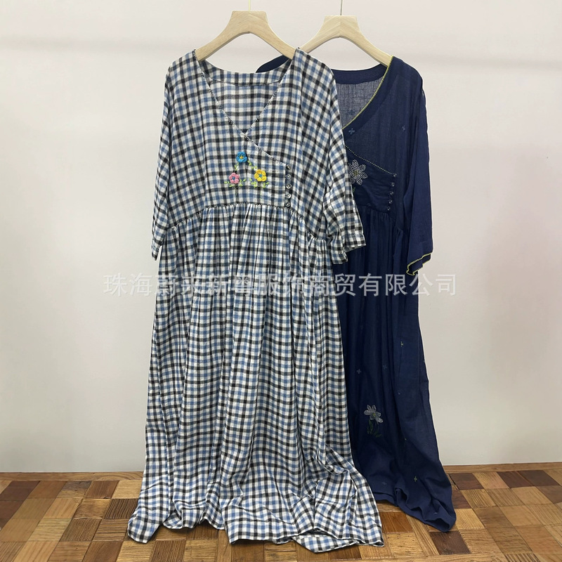Indian Cotton Hand-Woven Dress with V-Neck, Heavy Embroidery, Plaid Pattern, Loose Fit, Plus Size, Three-Quarter Sleeves, Long Dress Ly812 Indian Cotton Hand-Woven Dress with V-Neck, Heavy Embroidery, Plaid Pattern, Loose Fit, Plus Size, Three-Quarter Sleeves, Long Dress Ly812