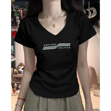 纯棉显瘦夏季辣妹新款正肩V领短袖T恤女多巴胺百搭印花修身上衣