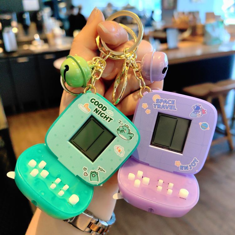 Creative Pocket Tetris Game Machine Computer Arcade Keychain Bag Pendant Keychain Gift Wholesale