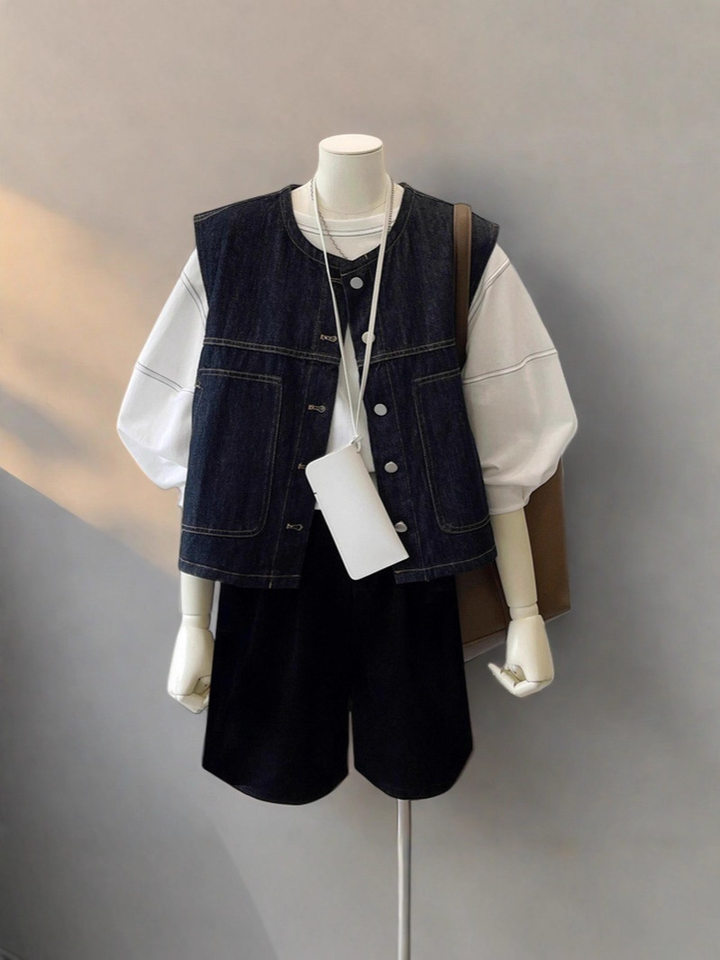 Áo vest denim nữ không tay phối lớp phong cách retro, dáng ôm, dài 50–65 cm — màu xanh đậm