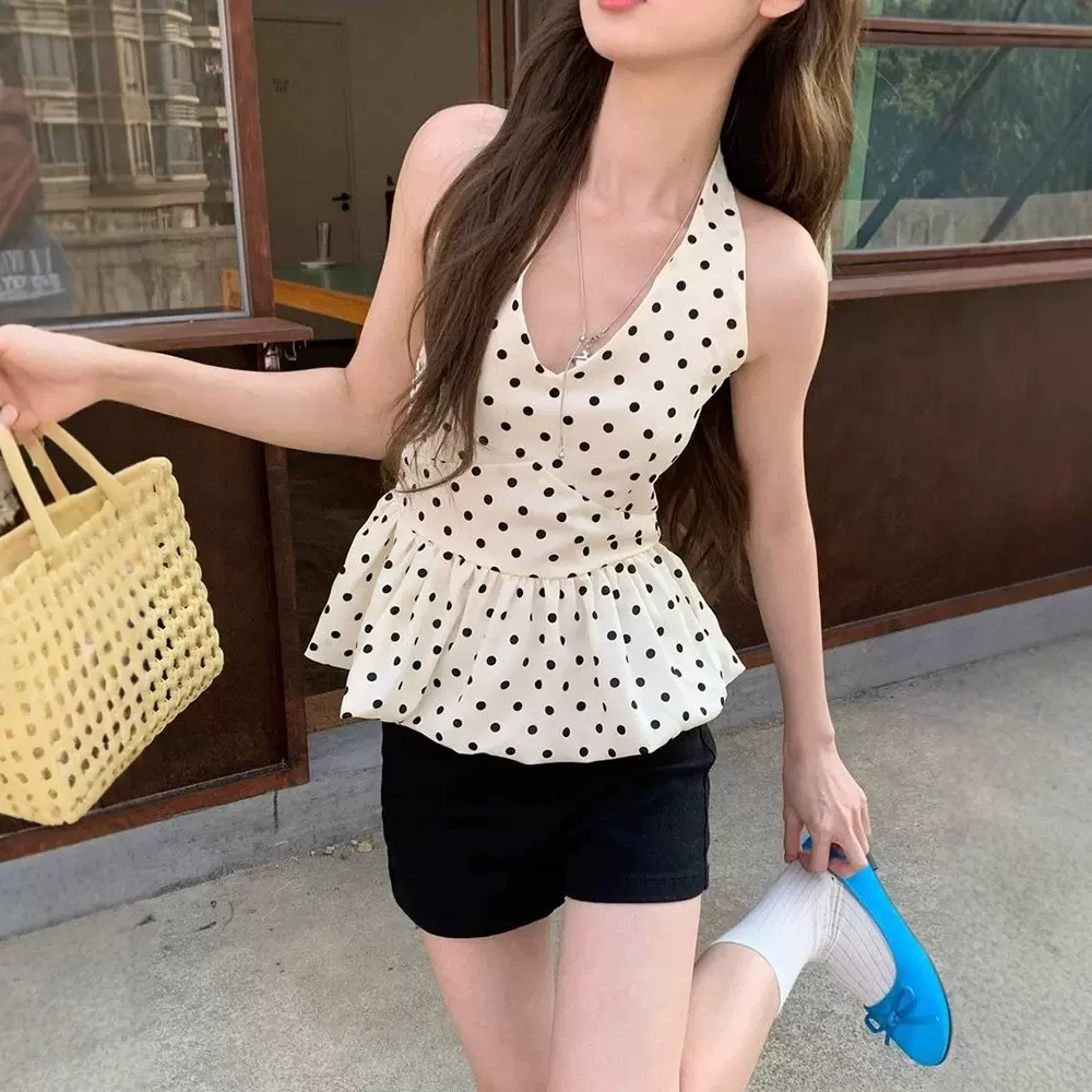 法式v领波点挂脖无袖背心女夏季新款外穿显瘦设计感收腰吊带上衣