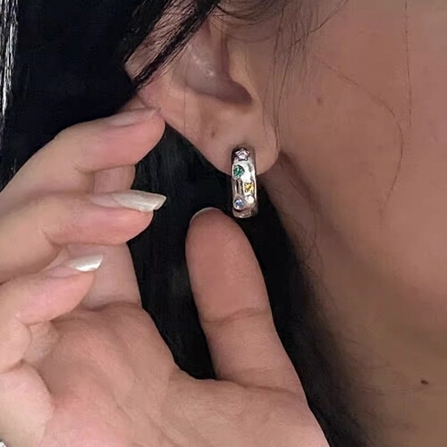 Minimalist Colorful Zircon Star Circle Earrings for Women, Lightweight Luxury, Unique Design, High-End Retro, Versatile Hoop Earrings