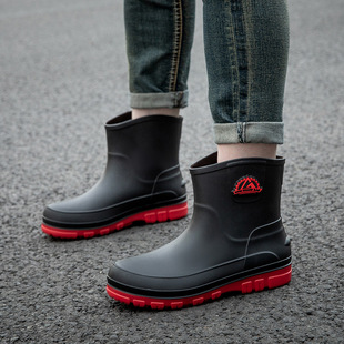 Cross-border waterproof shoes men's rain shoes fashion thick warm rubber shoes work non-slip fishing kitchen rain boots wholesale