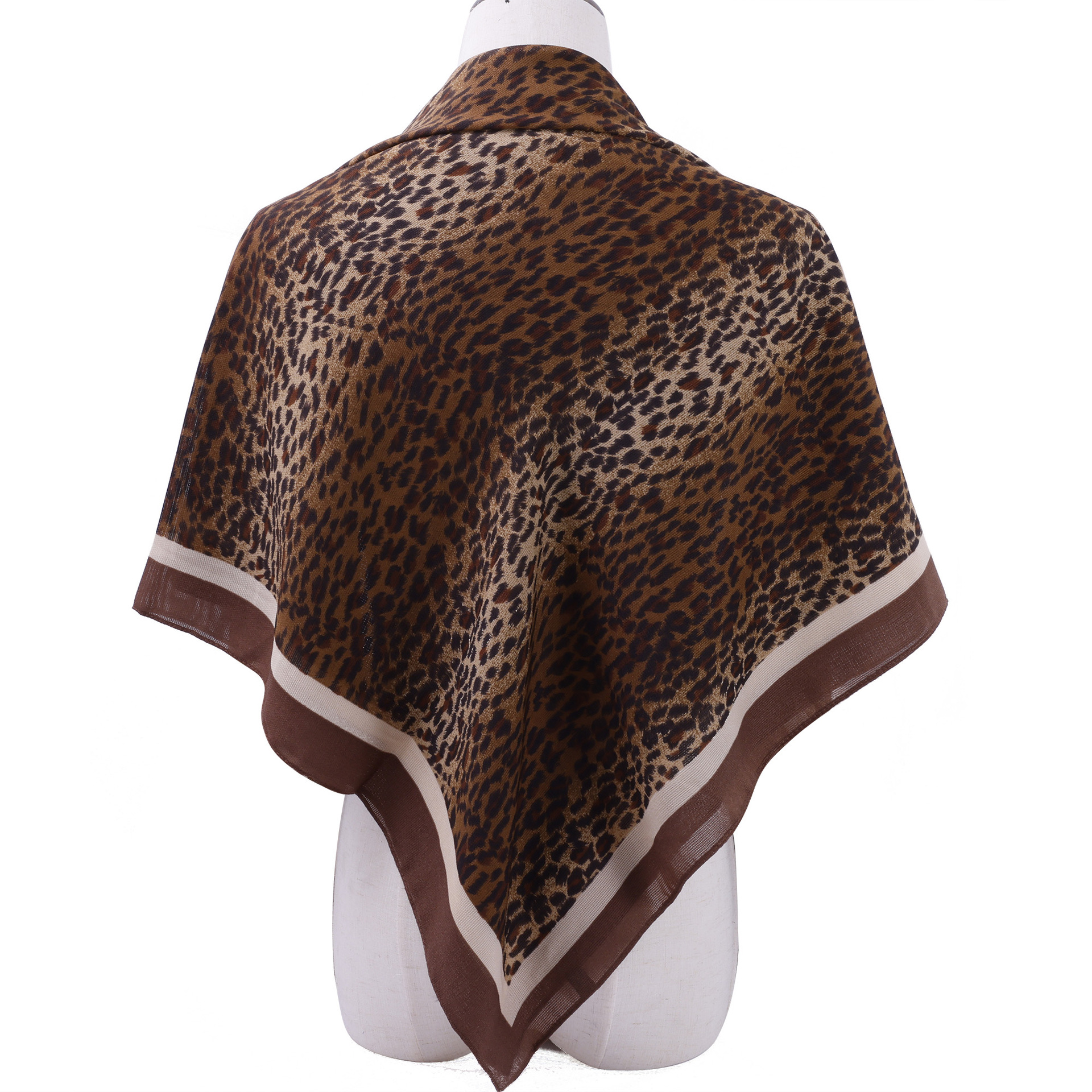 Foulard in seta stampa leopardata con nappe da donna_voghion.com