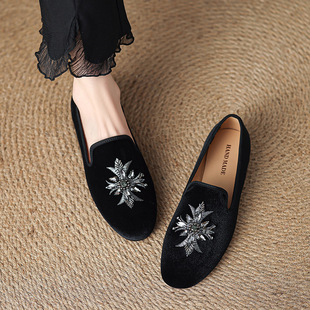 Heavy Embroidery Rhinestone Loafers for Women 2025 New Black Velvet Low Heel Casual Internet Celebrity Women's Shoes Versatile