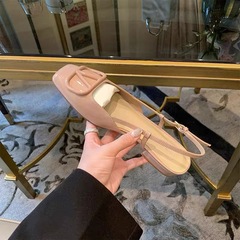 【蘇茵茵】黛爾公主~方頭V扣包頭後空平底涼鞋女通勤鞋