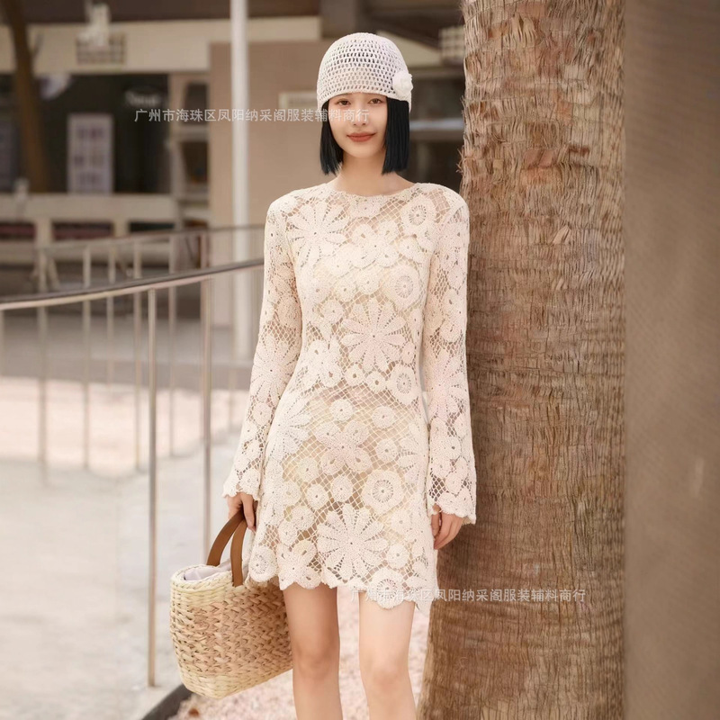 French Pure Lust Style Lace Micro-Flared Sleeve Round Neck Dress for Women Early Autumn New Sexy Waist Slimming Look A-Line Short Skirt