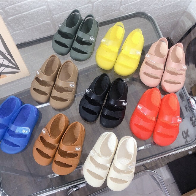 igor same children's sandals 2025 summer new fashion baby soft bottom covered hook and loop beach shoes