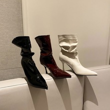 气质漆皮高跟短靴女2025秋冬新款尖头时尚百搭中筒靴子黑色堆堆靴