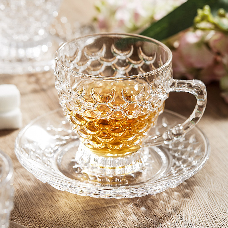 Taza de café de escala de pescado creativa taza de lujo del hogar de alto aspecto femenino exquisito postre vidrio ins viento flor taza de té
