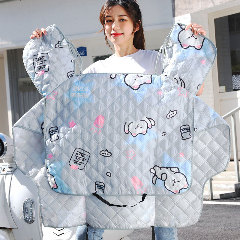 우유 고양이 옆모습