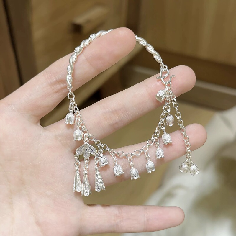 New Chinese-Style Lily of the Valley Twist Half Bracelet Half Hand Chain for Women, Ancient Style, Simple and High-End, Versatile Temperament, Tassel Exquisite Jewelry