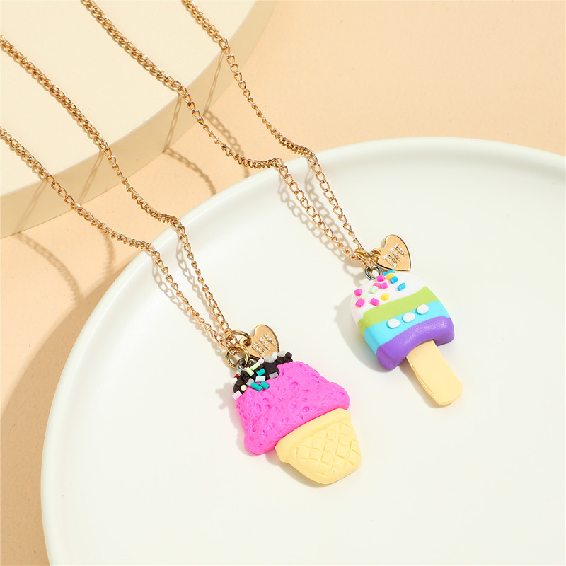 Cartoon Style Cartoon Soft Clay Girl's Pendant Necklace 2 Pieces display picture 2