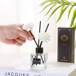 Non-fire aromatherapy essential oil hotel home living room bedroom toilet car air fresh perfume rattan aromatherapy 50ml
