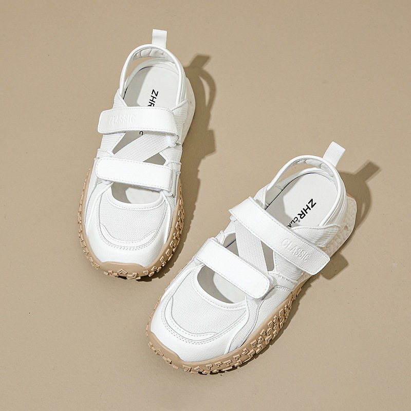 Giày sneaker nữ bít mũi lưới thoáng khí đế dày phong cách thể thao — Màu bạc KD09