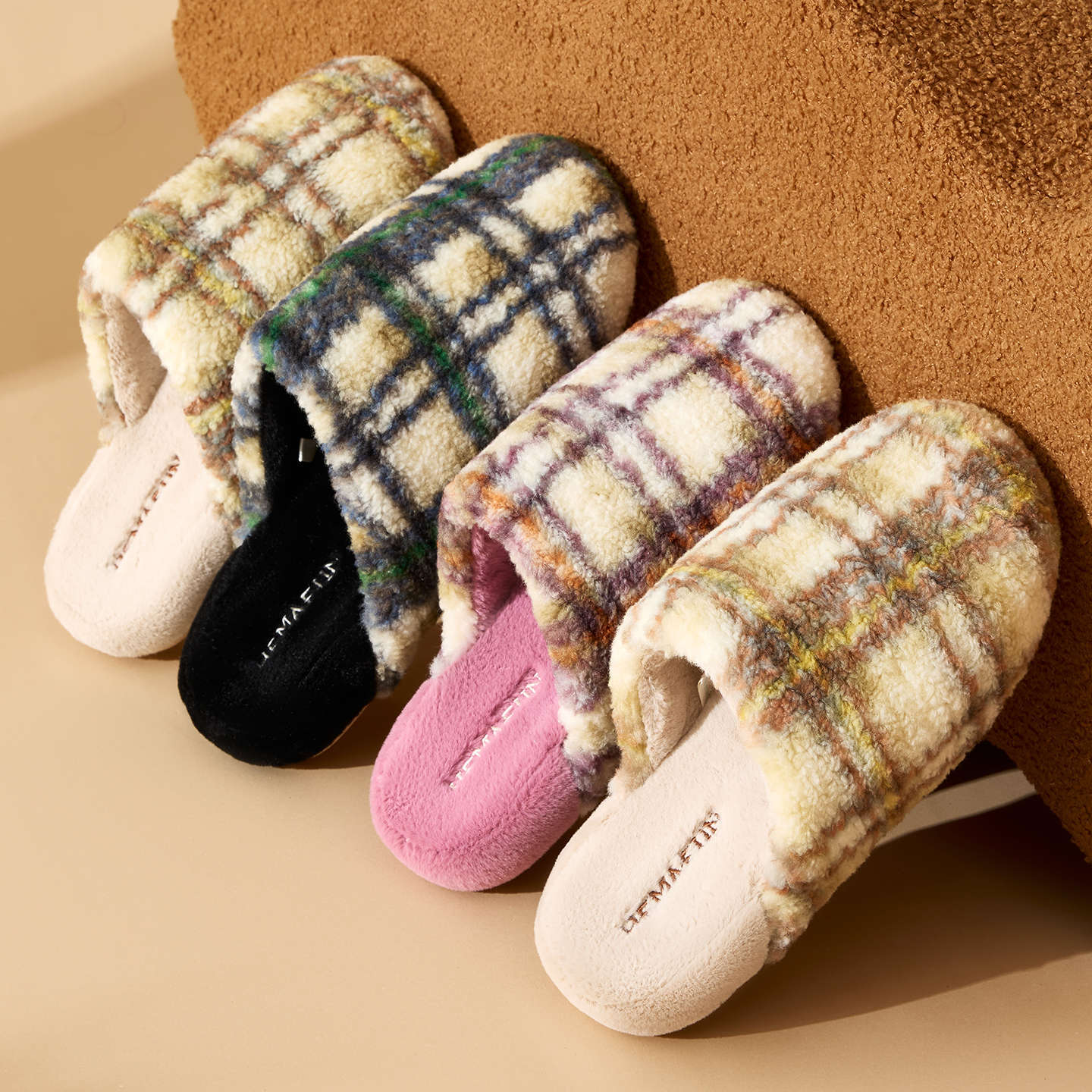 겨울 체크 털슬리퍼 두꺼운 밑창 방한 실내화