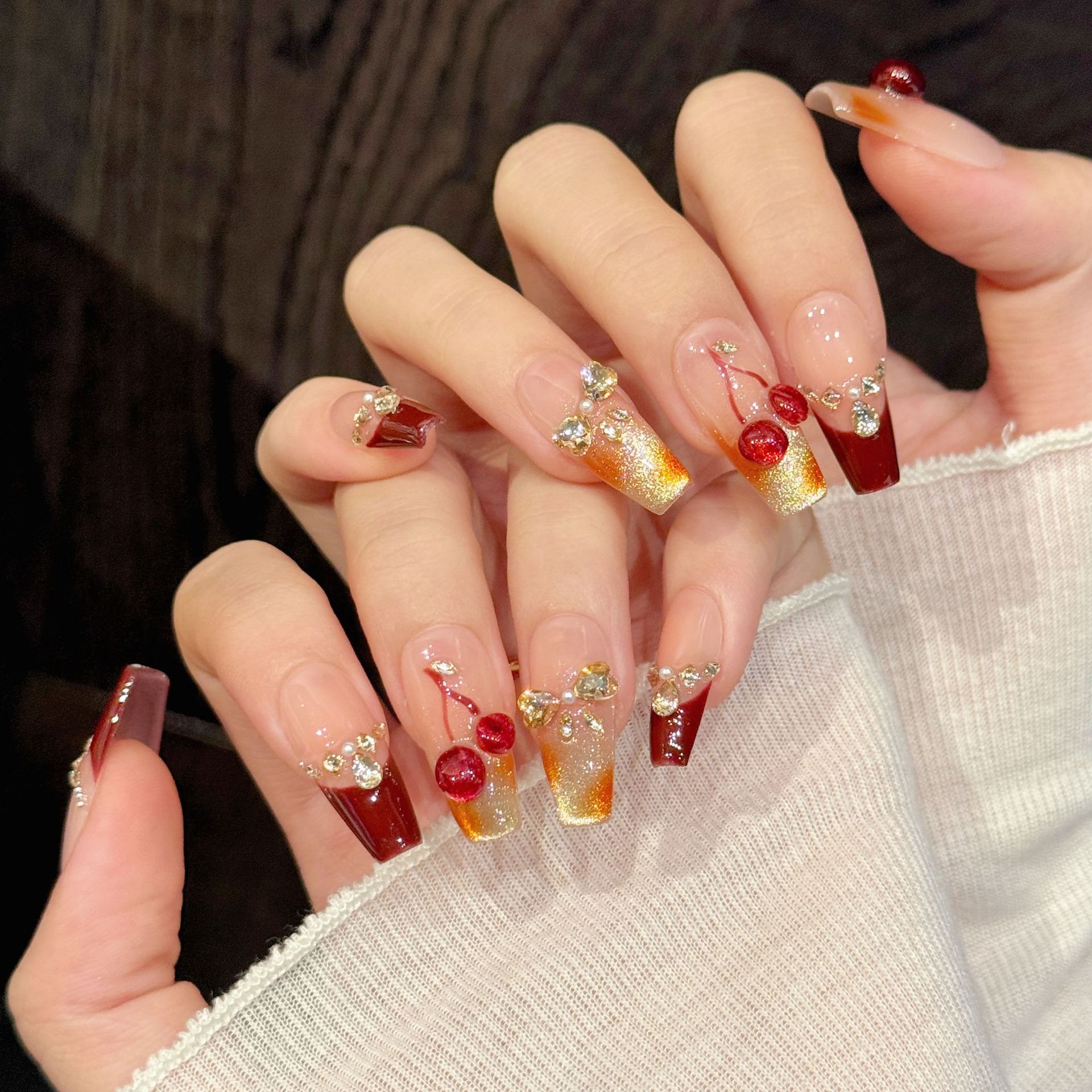 Celebridad en línea flash estrellado mariposa tridimensional cinta pintada a mano manicura acabado desgaste hecho a mano desmontaje de uñas duradero a prueba de agua