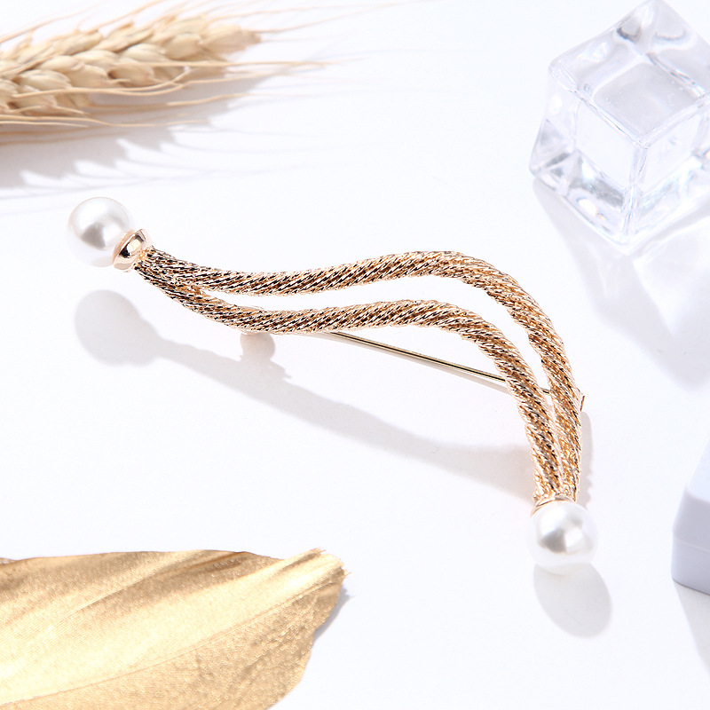 Retro Antike Seil Perle Corsage Retro Atmosphäre Einfache Brosche Alle spiel Mantel Kleidung Pin_voghion.com