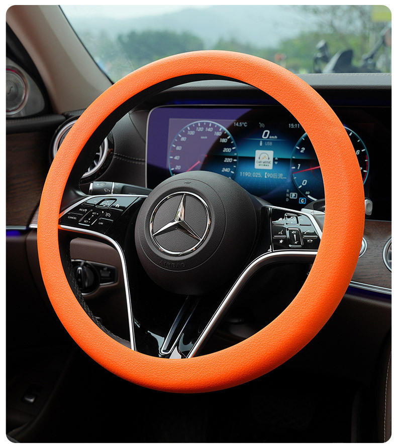 New Thickened Steering Wheel Cover Silicone Sun-proof Anti-scald Universal Car D-shaped Round Handpiece Cover Wear-resistant for Men and Women