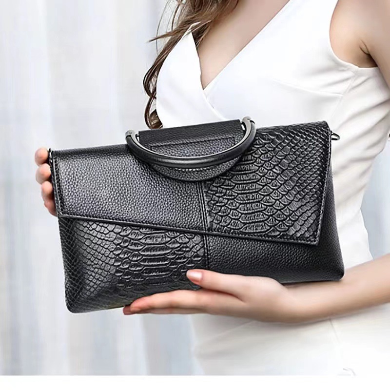 Women's Genuine Leather Clutch Bag 2023 New Large Capacity Banquet Handbag Crocodile Embossed Fashion Elegant Crossbody Bag - Thumbnail 2