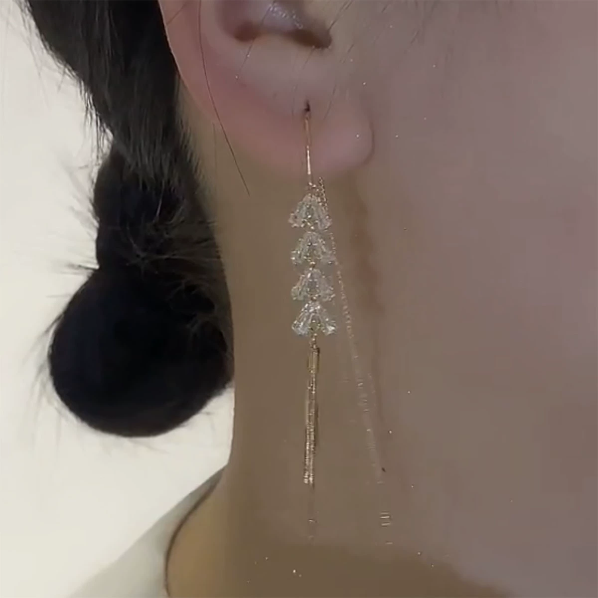 Earrings, long zirconium, 2023 collection, light luxury style, simple and elegant design, bright catchy style, high-quality style
