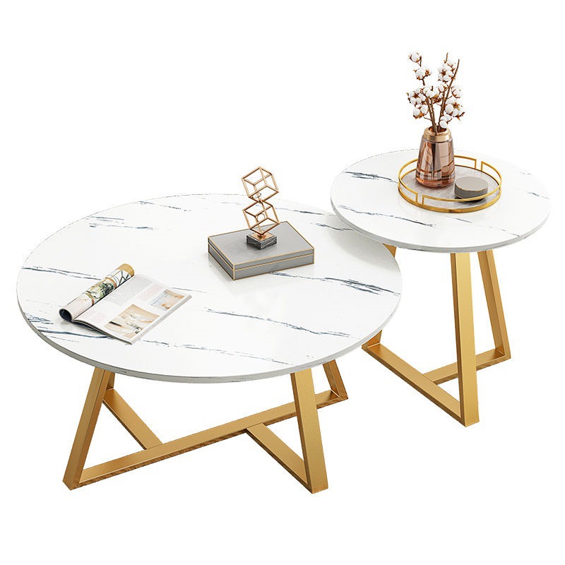 Mesa de té, sala de estar doméstica, mesa de té simple, sofá, mesa de té