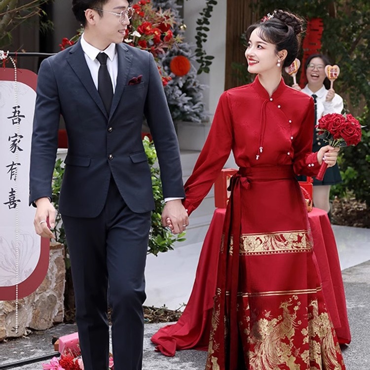Red Banquet Dress with a New 2026 Design, New Chinese-Style Bridal Mamian Skirt, Engagement Dress That Can Be Worn Casually or for Weddings