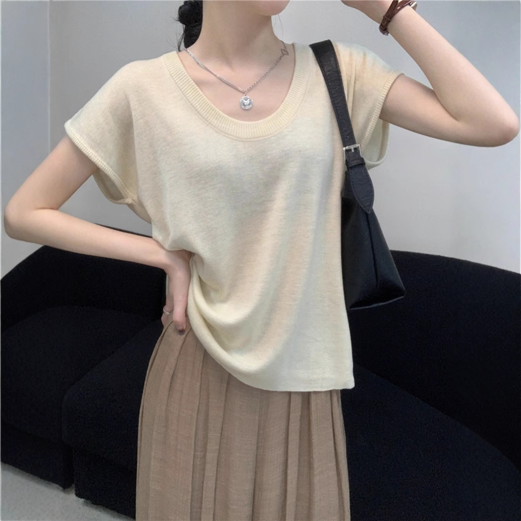 Solid knitted summer sweater, fitted T-shirt, oversize, V-neckline