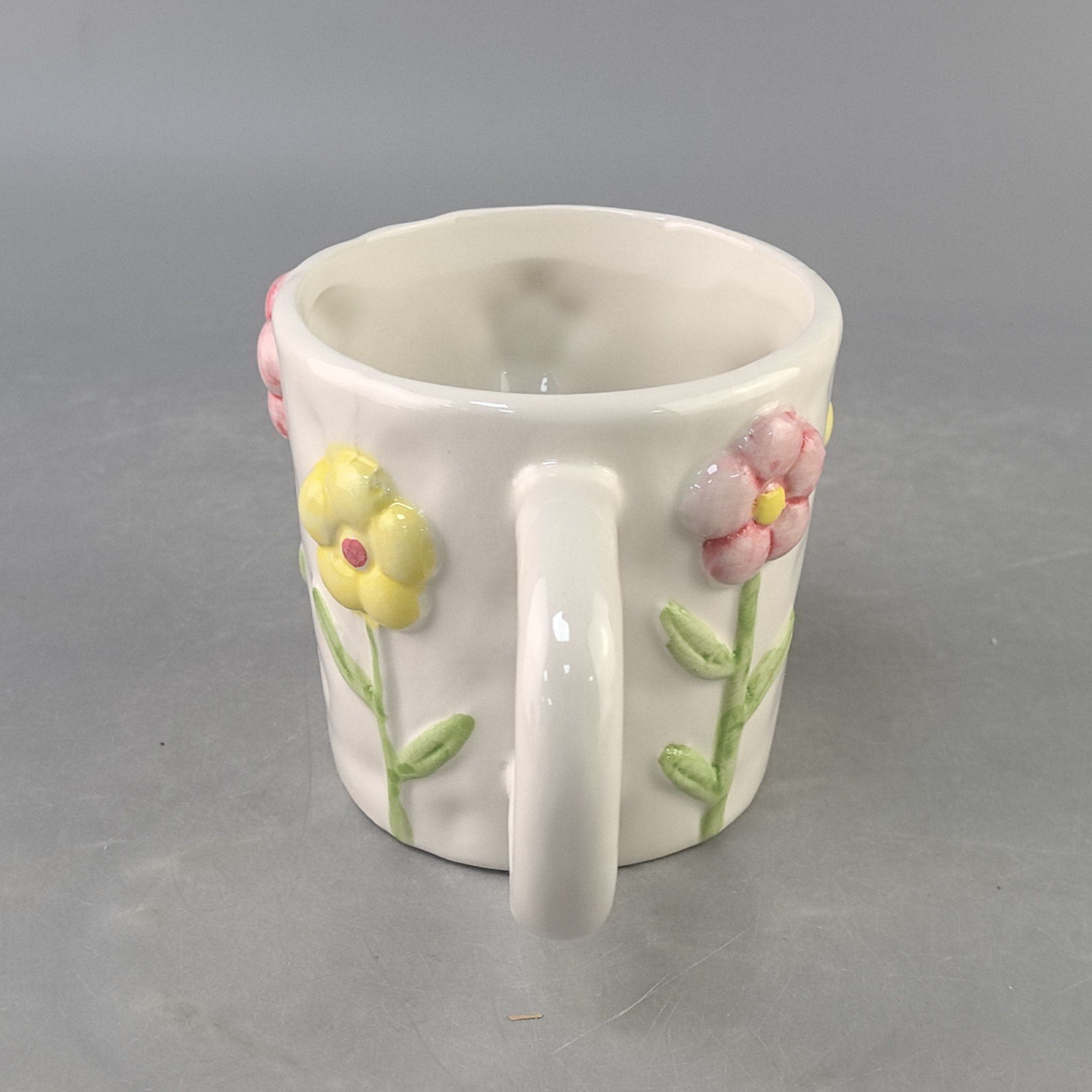 Taza de agua 3D estereoscópica de alta calidad regalos pequeñas flores herradura orquídea mano apretada irregular taza de cerámica en relieve