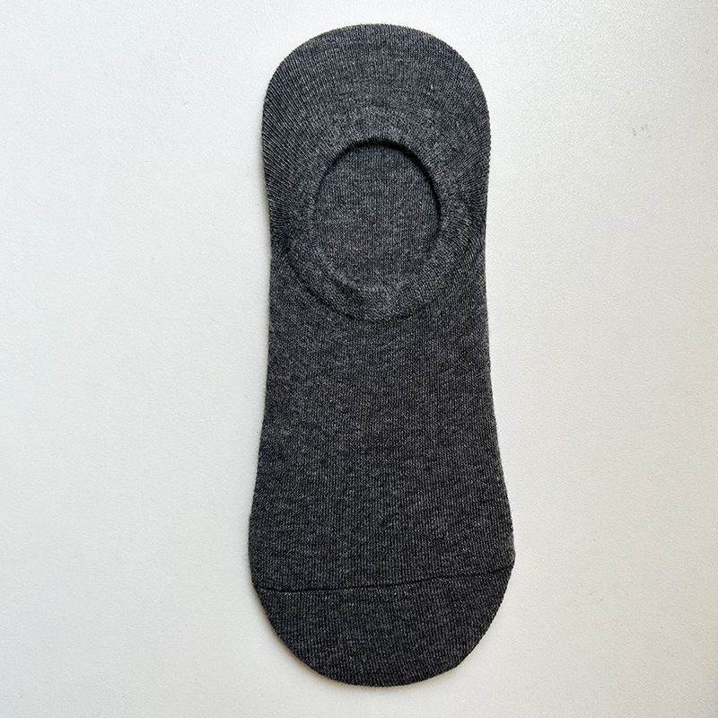 Gris oscuro