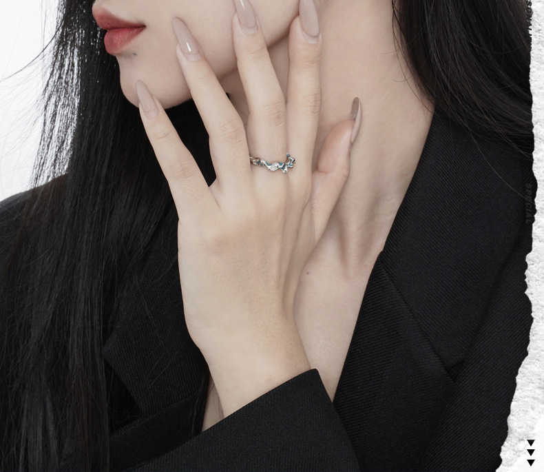 Fashion Irregular Silver Epoxy Ear clips 1 Piece