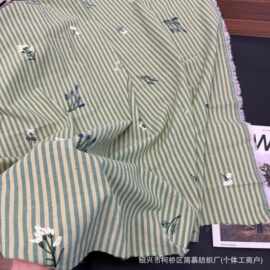 森系复古条纹面料刺绣花朵童装套装衬衫旗袍女装连衣裙发饰面布料