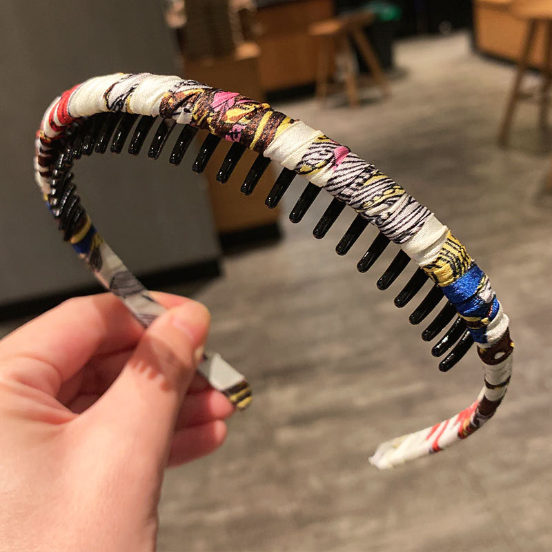 Diadema de estilo coreano al por mayor máscara facial de mujer salir Baita temperamento Diadema con dientes antideslizante presión horquilla cabeza Accesorios