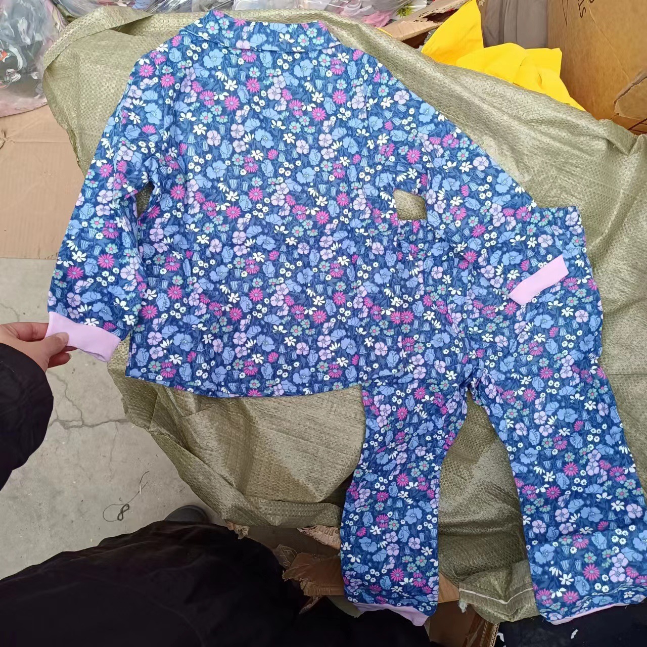 Ropa para niños Comercio exterior 24 nuevos niños de algodón de 2 piezas de ropa para el hogar traje de franela de primavera y otoño pantalones de manga larga