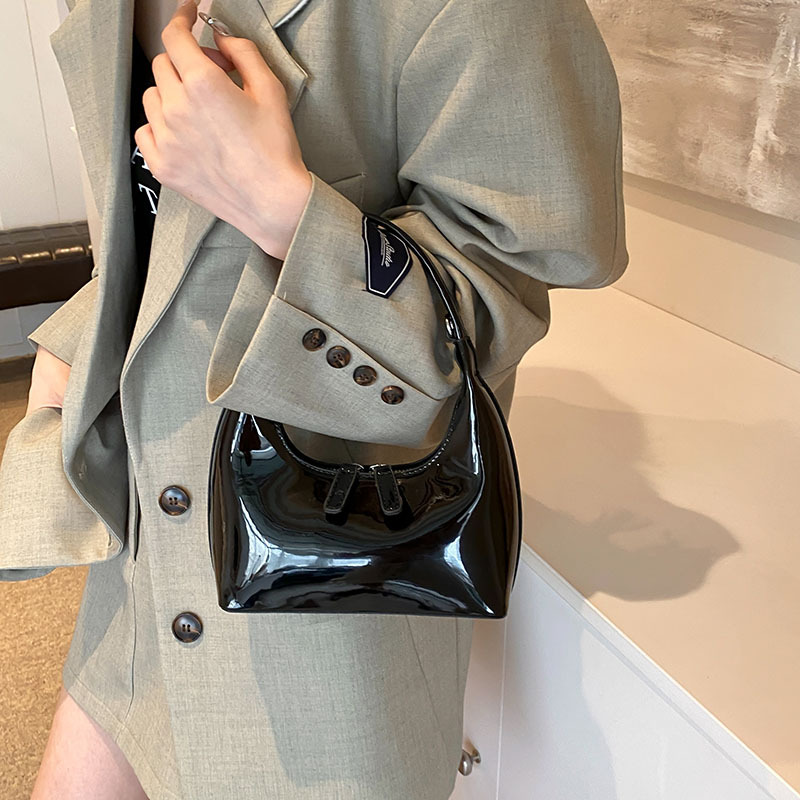 Niche Fashion Glossy Texture Handbag For Women 2025 New Banquet Small Square Bag Simple Commuter Underarm Bag - Thumbnail 2