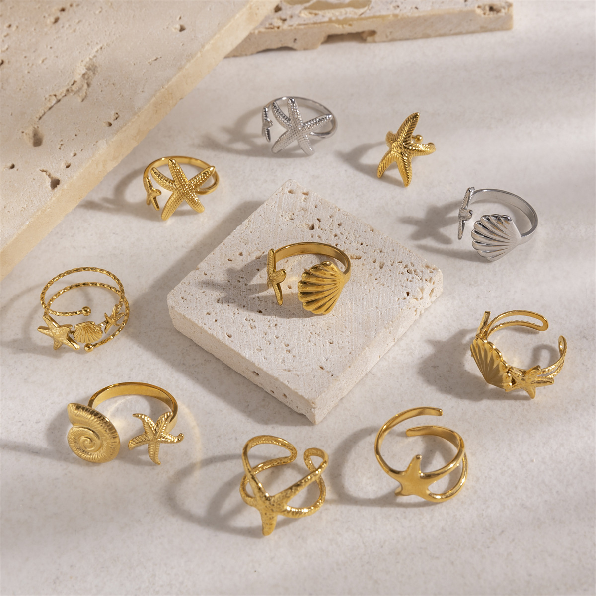 Tena Anillo de acero inoxidable de estilo europeo y americano Diseño de nicho femenino Playa de vacaciones Anillo de acero de titanio Joyería de explosión transfronteriza