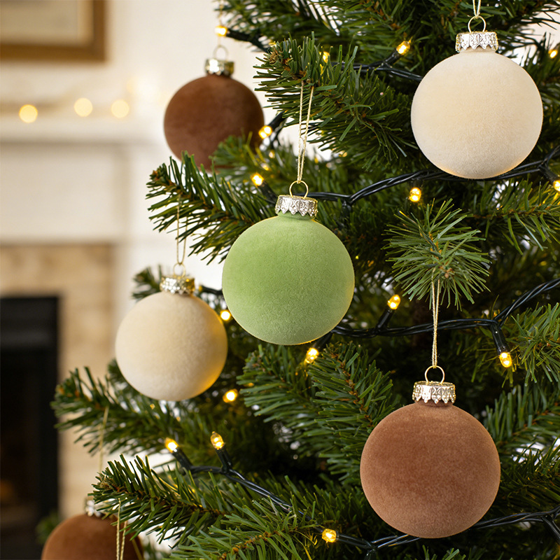 Bolas de Navidad multicolores flocado fabricantes de bolas de Navidad árbol de Navidad colgando bolas de decoración de vacaciones en stock al por mayor image 1