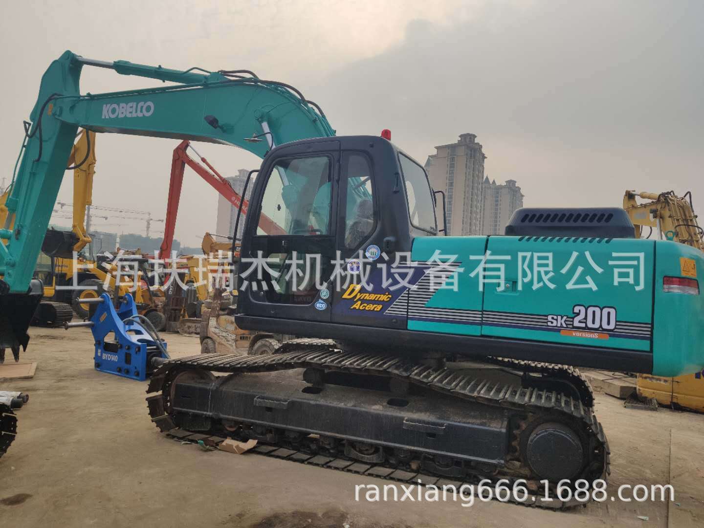 KOBELCO神钢SK200-8挖掘机带破碎锤现货转让