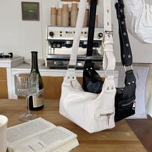 2026新款朋克风机车包腋下包女时尚小众设计包包辣妹单肩斜挎包潮